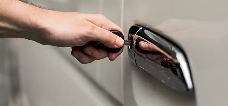 Why Choose Our Auto Locksmith Team in Ferry Pass, FL?